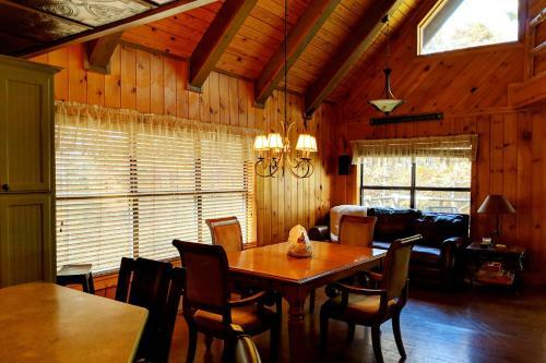 Jacob's Roost -wooded Privacy On 7.5 Acres