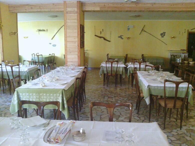 Hotel Holiday Debili