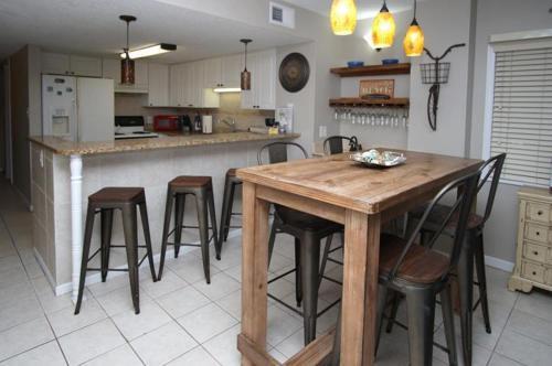 Apartamento Sea Pointe 401 Condo