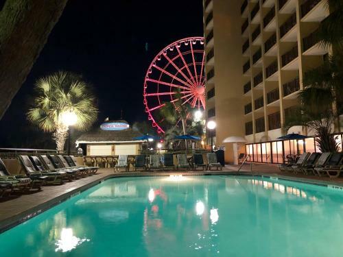 Apartamento Skywheel Oceanfront Condo