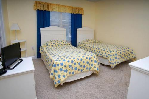 R Place Home