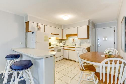 Apartamentos Ocean Forest Villas E, Unit 208