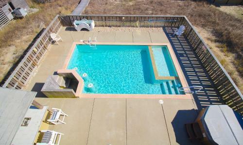 Suits Us At Kees Vacations