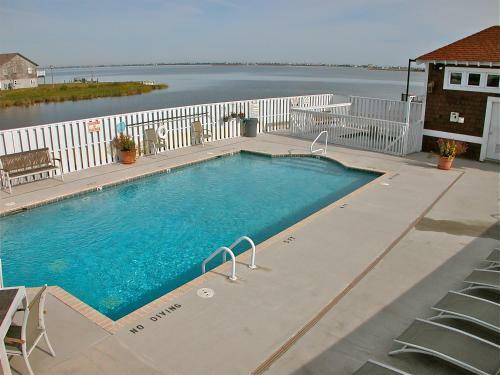 Oasis Suites Hotel