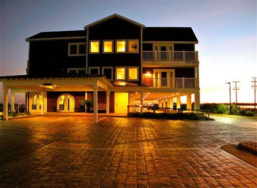 Oasis Suites Hotel