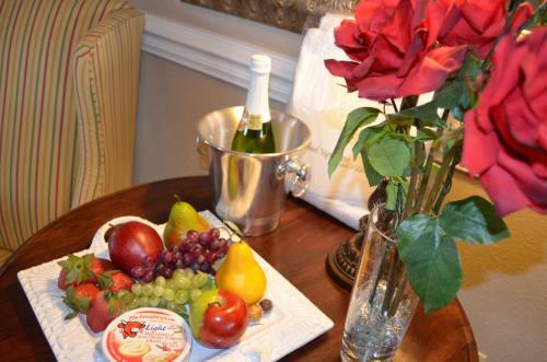 Oasis Suites Hotel