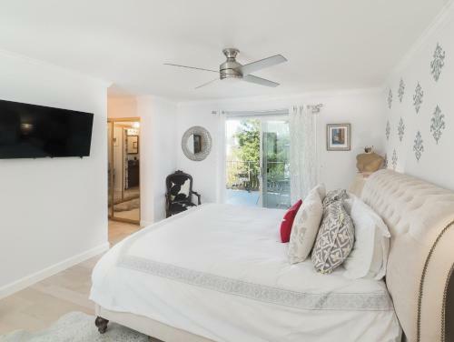 3922 Alexander St Home