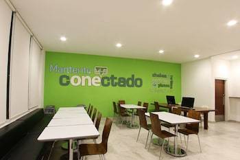 Hotel One Queretaro Plaza Galerias
