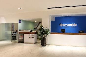 Hotel One Queretaro Plaza Galerias