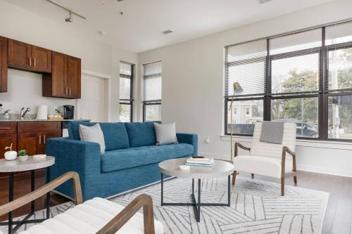 Hillsboro Village 2 Bedroom Apartment