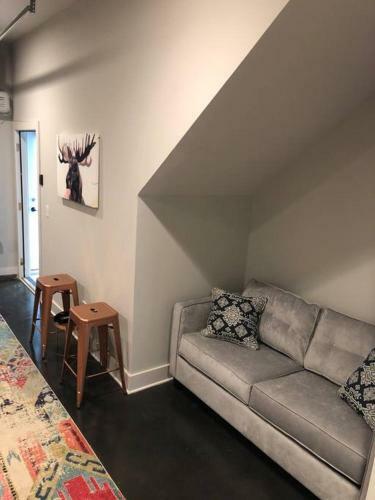 Downtown Views Unit 3