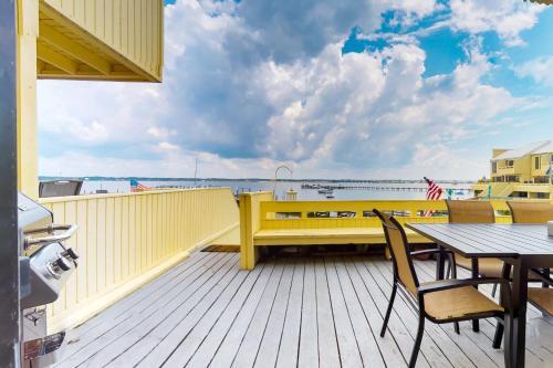 Navarre Bay Hideaway