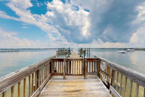 Navarre Bay Hideaway