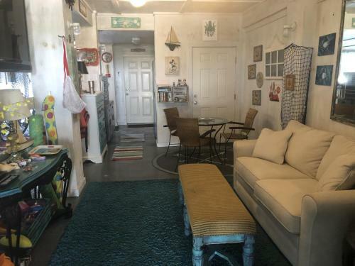 The Nautical 7837 Gulf Blvd Townhouse