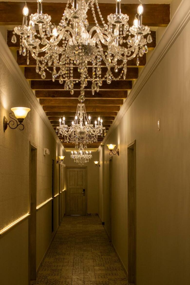 Hotel Royalty