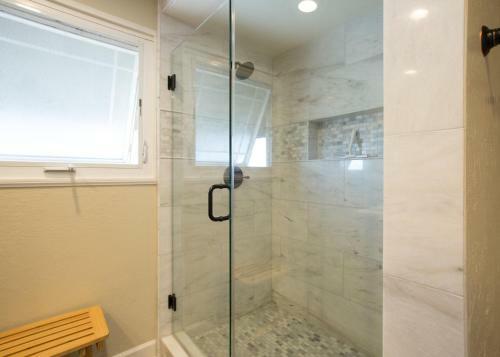 2314 W Ocean Front Ab (68217)