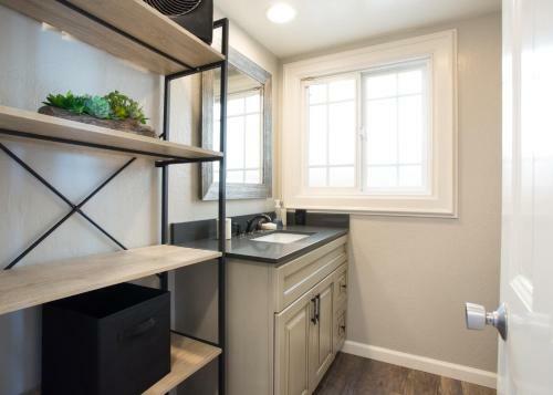 2314 W Ocean Front Ab (68217)