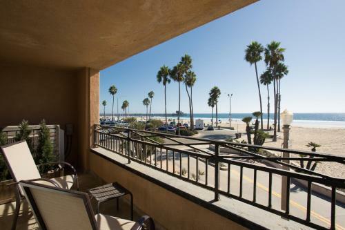 2314 W Ocean Front Ab (68217)