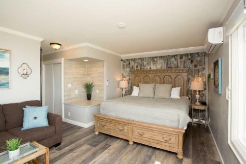 2314 W Ocean Front Ab (68217)