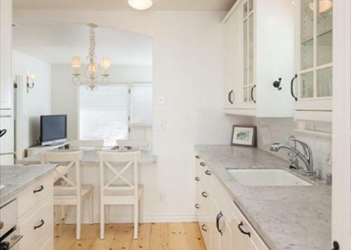 123 40th St Ab (68369)
