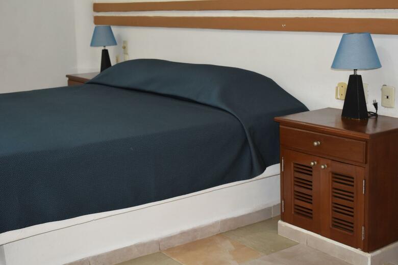 Hotel Plaza Almendros