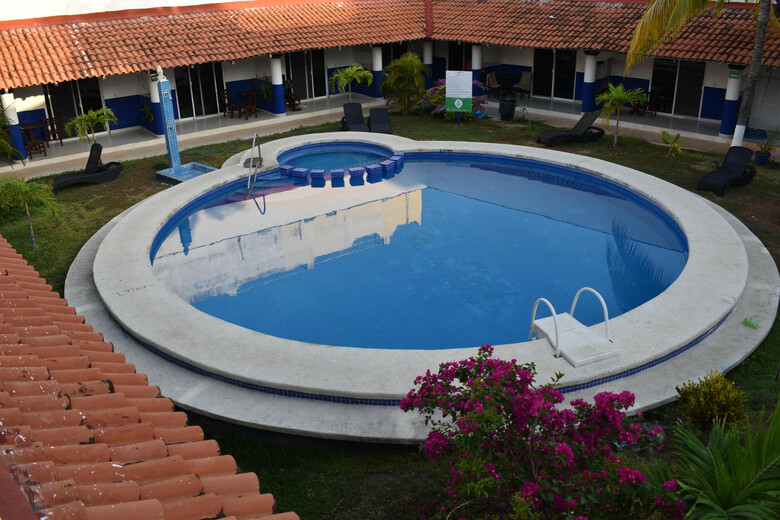 Hotel Plaza Almendros
