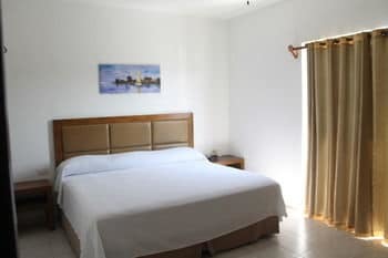 Chac Chi Hotel And Suites