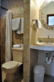 Chac Chi Hotel And Suites