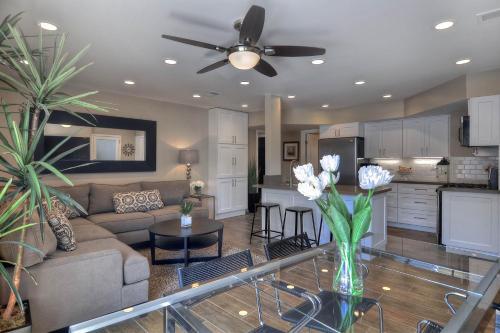 Newport Beach - Triplex