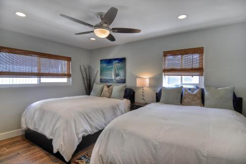 Newport Beach - Triplex