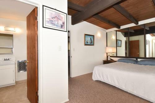 6504 W Ocean Front Lei