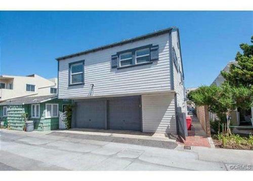 313 E Bay Both 4 Bedroom Home