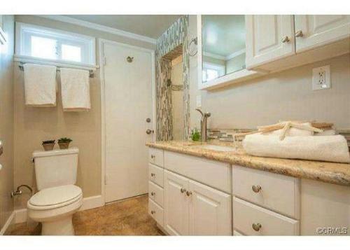 313 E Bay Both 4 Bedroom Home