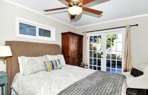 313 E Bay Both 4 Bedroom Home
