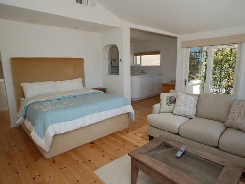 1002 E Oceanfront 7 Bedroom House