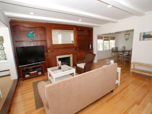 1002 E Oceanfront 7 Bedroom House