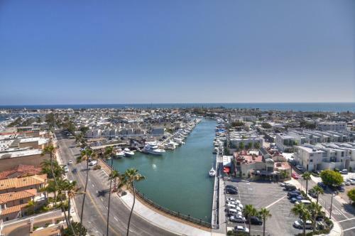 1002 E Oceanfront 7 Bedroom House