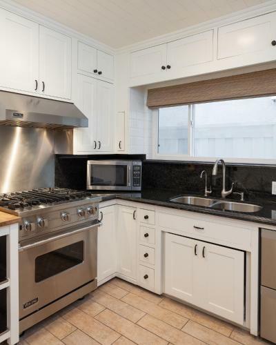 1002 E Oceanfront 7 Bedroom House