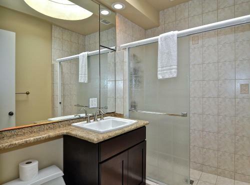 Apartamento 125 1/2 Onyx 3 Bedroom Condo