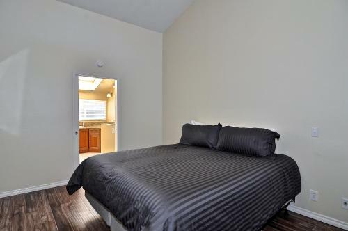 Apartamento 125 1/2 Onyx 3 Bedroom Condo