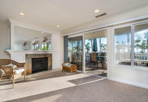 Apartamento 700 East Oceanfront Unit A & B 4 Bedroom Condo