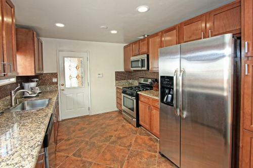 3909 Marcus Ave (68392)