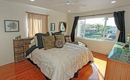 3909 Marcus Ave (68392)
