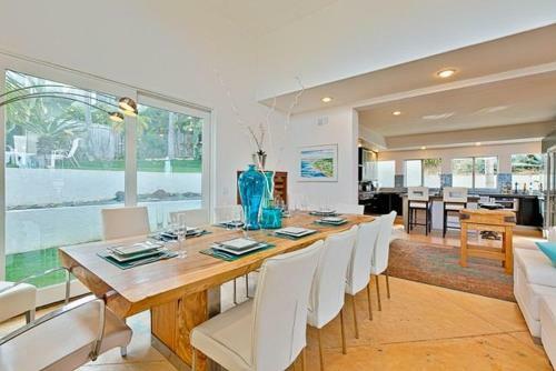 Laguna View Home