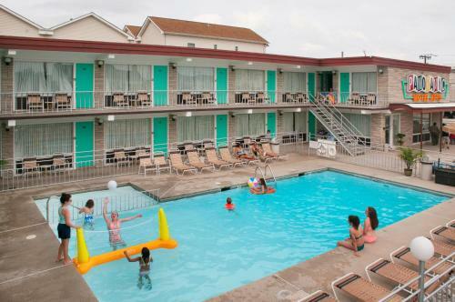 Panoramic Motel & Apts.