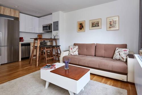 Spacious Apartment By Penn Station