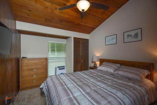 Four Hooppole South G6 Three-bedroom Holiday Home