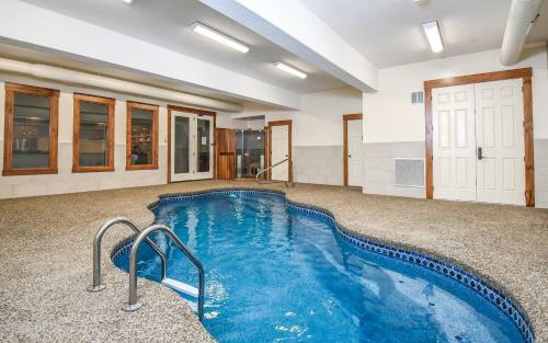 The Haven Eight-bedroom Holiday Home