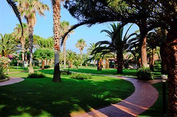 Hotel Villaggio Club Baia Del Sole