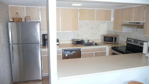 Apartamento 9400 802 Condo
